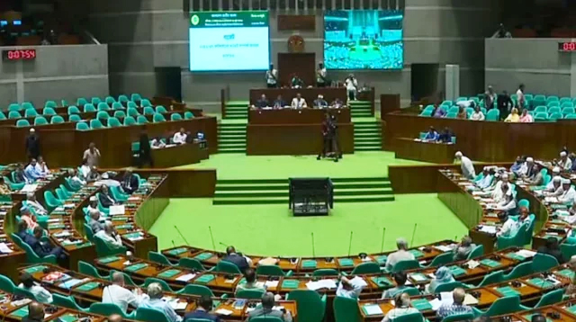 জুয়া প্রতিরোধে নতুন আইন, অনলাইন বেটিংয়ে সর্বোচ্চ ৭ বছরের কারাদণ্ড