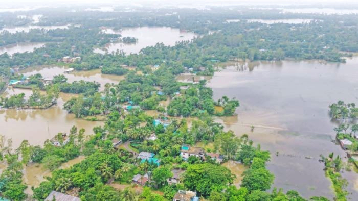 চট্টগ্রামে বন্যা ও পাহাড়ধসে ৬ দিনে প্রাণহানি ৪৩, ক্ষতিগ্রস্ত প্রায় ৮ লাখ ৬৭ হাজার মানুষ
