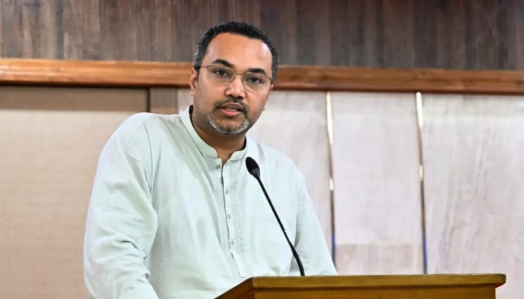 নতুন নয়, বিদ্যমান কারিকুলামই পরিমার্জন করা হচ্ছে: মাহদী আমিন