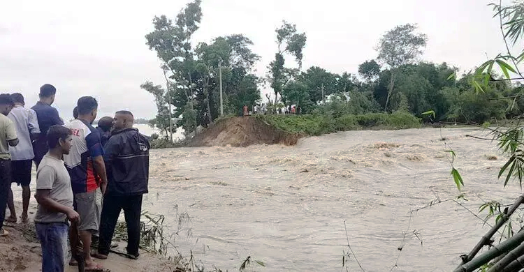 ৩ নদীর পানি বিপৎসীমার ওপরে, ঝুঁকিতে হবিগঞ্জ শহর রক্ষা বাঁধ