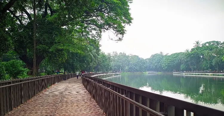 ঢাকার বাতাসের মান আজ ‘অনেক ভালো’