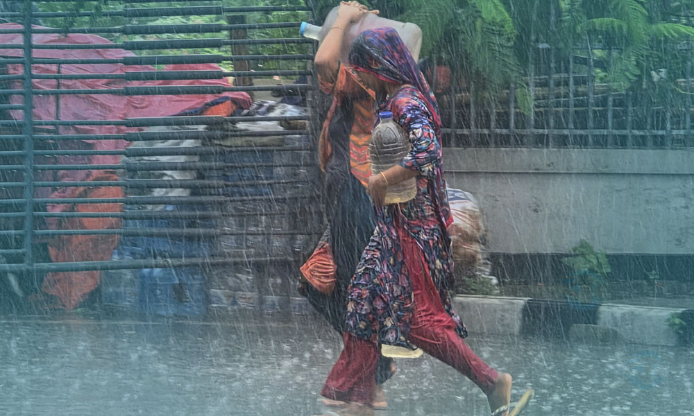 ১৭ বছরে ঢাকায় দ্বিতীয় সর্বোচ্চ বৃষ্টিপাত, আরও পাঁচ দিন ভারী বর্ষণের আশঙ্কা