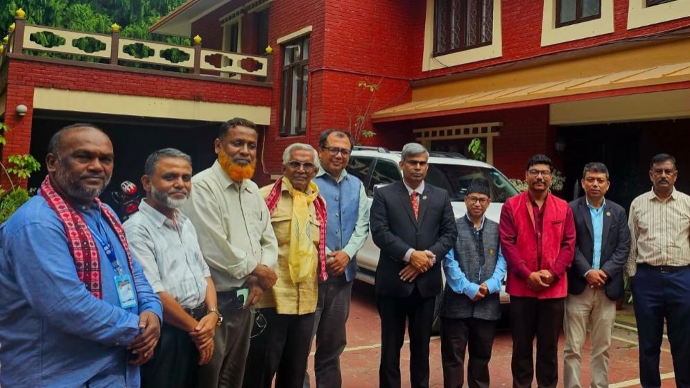 কাঠমান্ডুর বাংলাদেশ হাউসে মধ্যাহ্নভোজ ও বৈঠক অনুষ্ঠিত