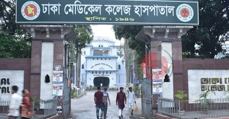খিলগাঁও ফ্লাইওভারে কাভার্ডভ্যানের ধাক্কায় প্রাণ গেল মুয়াজ্জিনের