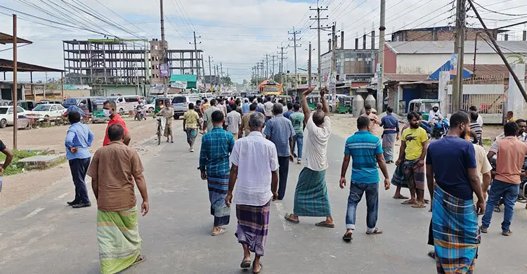 জামালপুর-টাঙ্গাইল মহাসড়কে ৫ ঘণ্টা পর যান চলাচল স্বাভাবিক