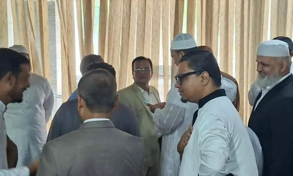 রাষ্ট্রপতি প্রার্থীর মনোনয়নপত্র দাখিল করতে ইসিতে ১১ দলীয় জোট