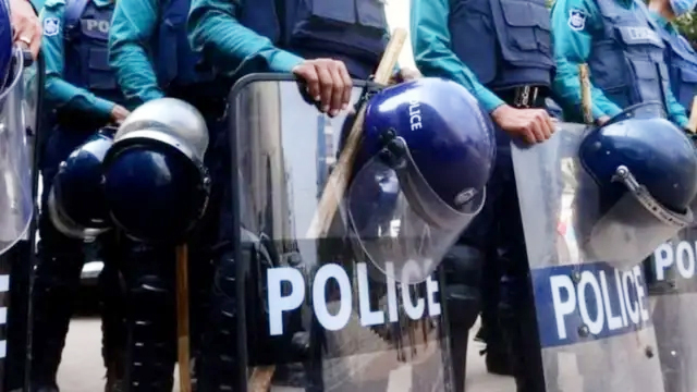 ডিসেম্বর ঘিরে আওয়ামী লীগের তৎপরতা ঠেকাতে কঠোর অবস্থানে পুলিশ