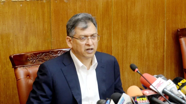 রাড্ডা ইস্যুতে স্থানীয় এমপির বিরুদ্ধে নিরপেক্ষ তদন্ত চলছে: স্বরাষ্ট্রমন্ত্রী