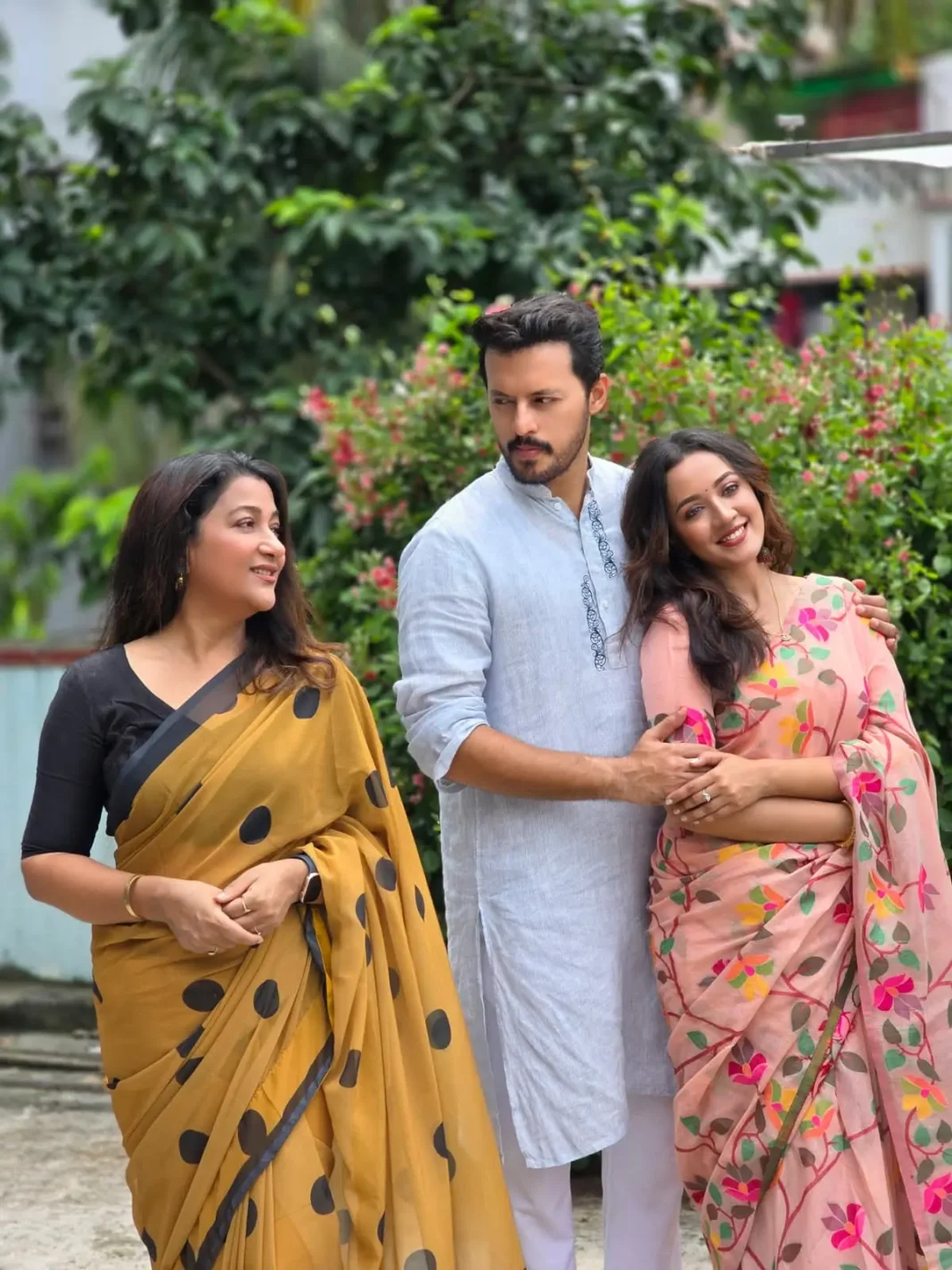 চয়নিকার নির্মাণে তিন তারকার ‘জোছনায় ফেরা’