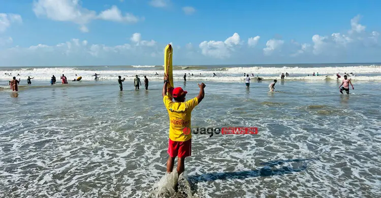 রাত্রিকালীন বিনোদনের অভাবে সন্ধ্যা হলেই ঘুমিয়ে পড়ে কক্সবাজার