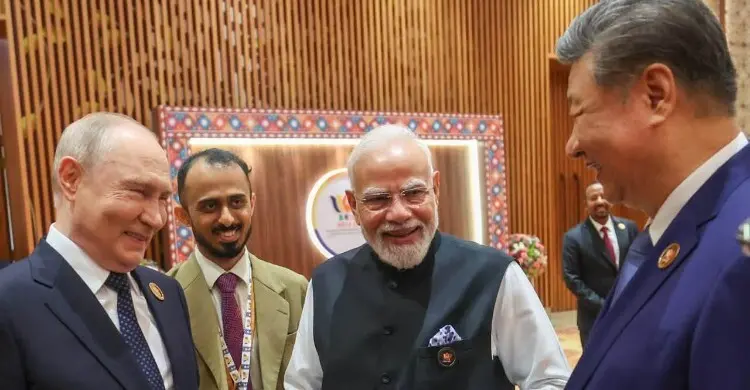 রাশিয়া-চীন ঘনিষ্ঠতায় বদলে যাচ্ছে শক্তির সমীকরণ, কী করবে যুক্তরাষ্ট্র?