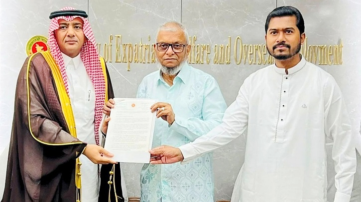 আকামার মেয়াদ শেষ হলেও সৌদি আরবে প্রবেশ করতে পারবেন বাংলাদেশি কর্মীরা: মন্ত্রী