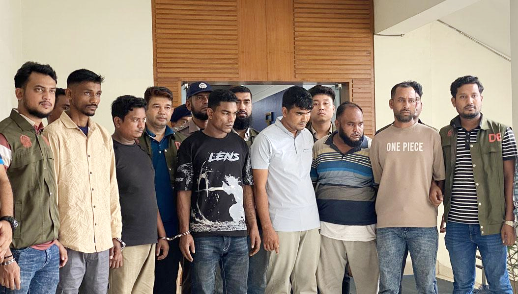 ‘এসআরবি’ লেখা জ্যাকেট পরে অপহরণ, পাঁচ দিন পর রোহিঙ্গা ক্যাম্প থেকে ব্যবসায়ী উদ্ধার